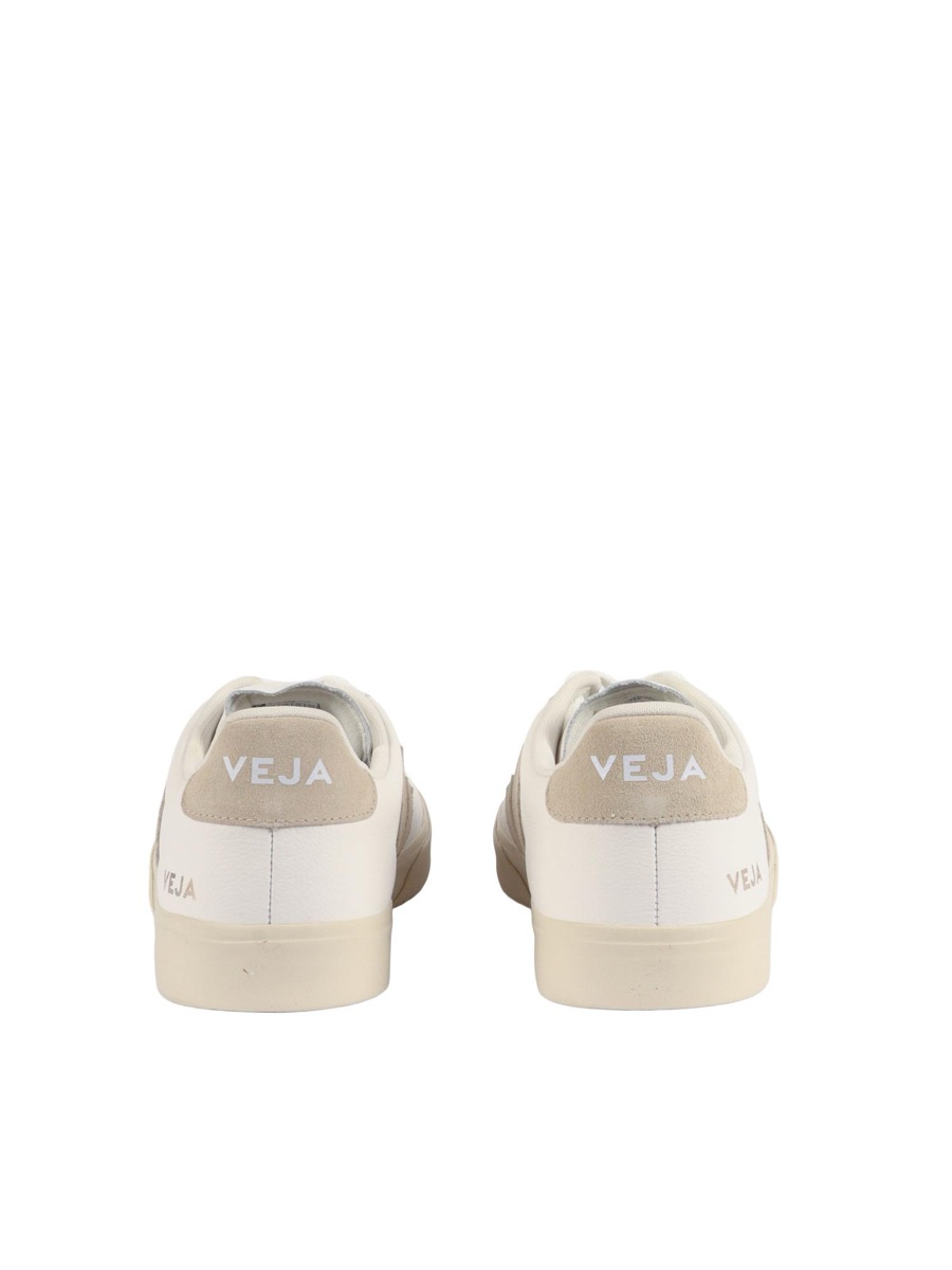 Veja Campo — Extra White / Almond — Veja Campo ChromeFree Leather